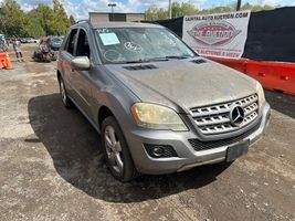 2010 Mercedes-Benz M-Class