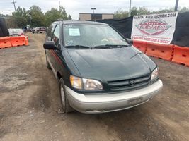 2000 Toyota Sienna