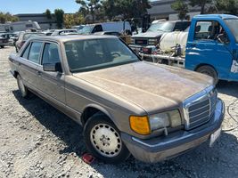 1989 Mercedes-Benz 300 Series
