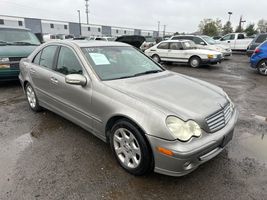 2005 Mercedes-Benz C-Class