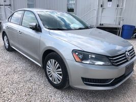 2014 VOLKSWAGEN Passat