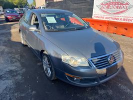 2008 VOLKSWAGEN Passat