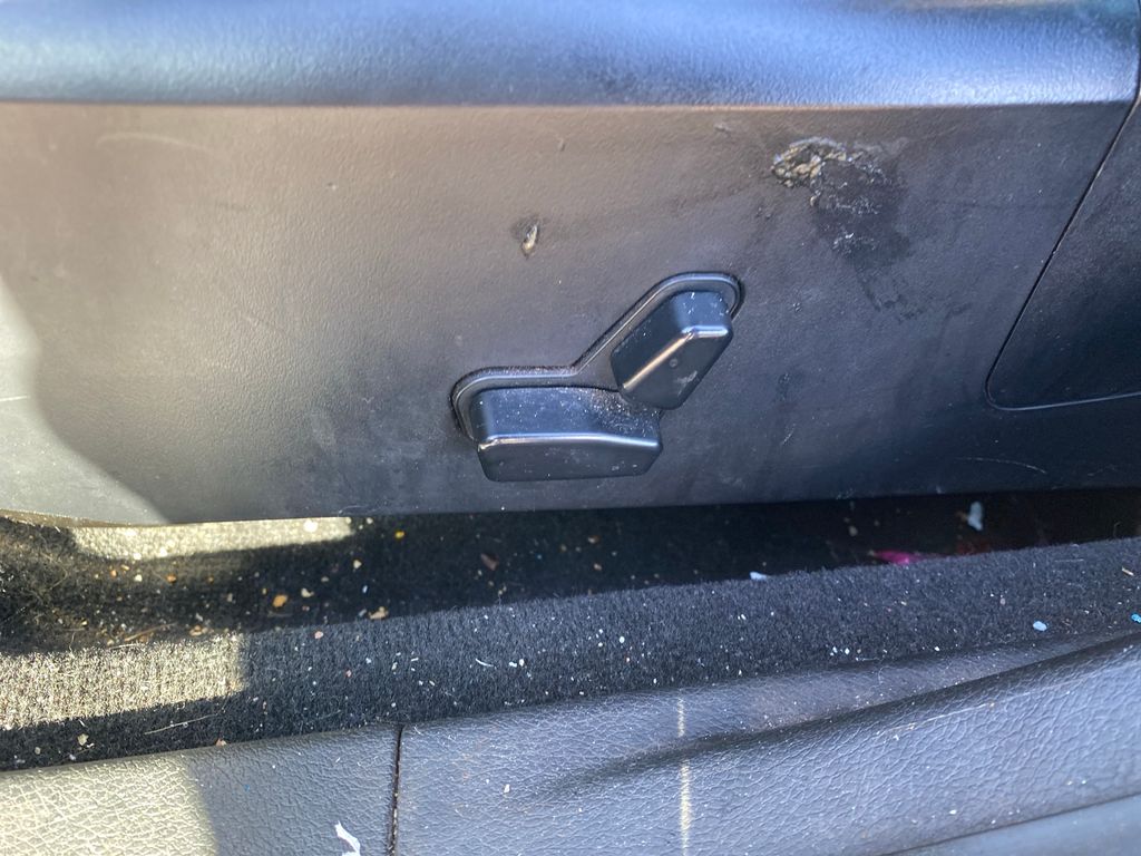 2013 CHRYSLER 200 13