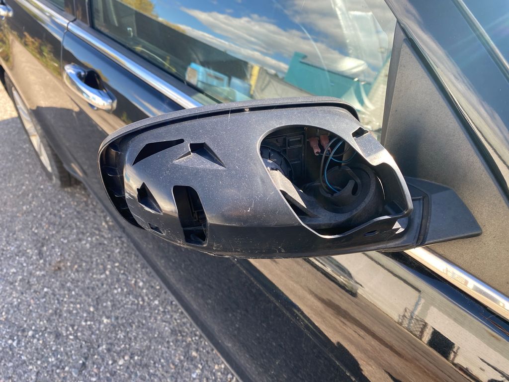 2013 CHRYSLER 200 15