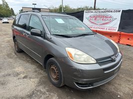 2005 Toyota Sienna