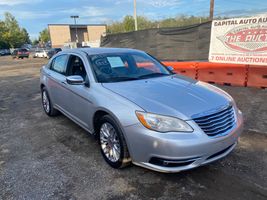 2011 Chrysler 200
