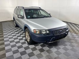 2004 Volvo XC70