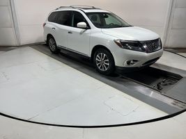 2014 NISSAN Pathfinder