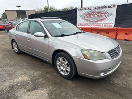 2005 NISSAN Altima