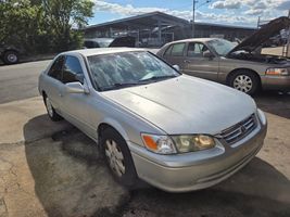 2000 Toyota Camry