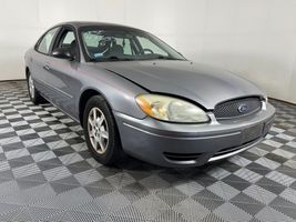 2006 Ford Taurus
