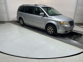 2009 Chrysler Town & Country