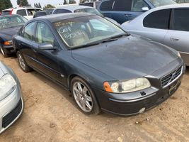 2005 Volvo S60