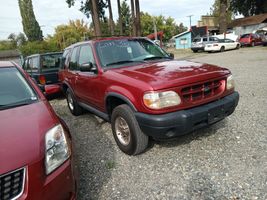 2000 Ford Explorer