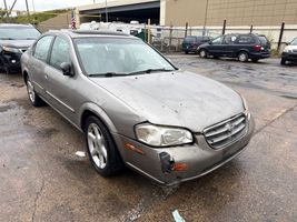 2001 NISSAN MAXIMA
