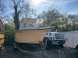 2005 TROPHY 24FT