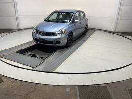 2011 NISSAN Versa