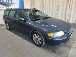 2005 Volvo V70