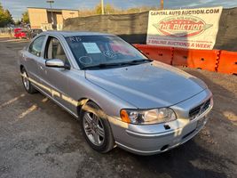 2005 Volvo S60