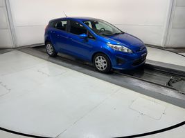 2011 Ford FIESTA
