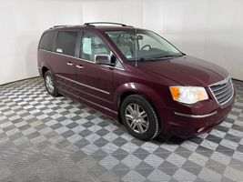 2009 Chrysler Town & Country