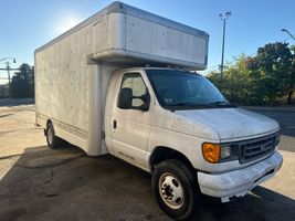 2006 Ford COMMERCIAL VANS BOX TRUCK