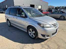 2004 Mazda MPV
