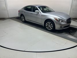 2012 Infiniti M37