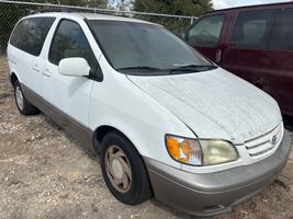 2003 Toyota Sienna