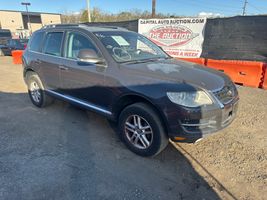 2009 VOLKSWAGEN Touareg