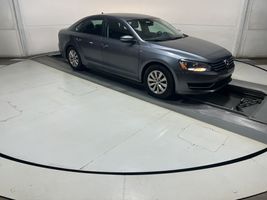2014 VOLKSWAGEN Passat