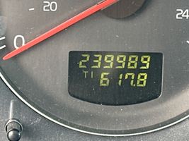 2004 Volvo XC70