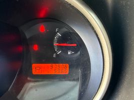 2010 NISSAN Versa