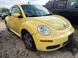 2006 VOLKSWAGEN New Beetle