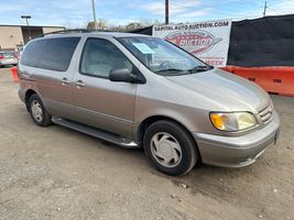 2002 Toyota Sienna