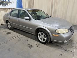2000 NISSAN MAXIMA