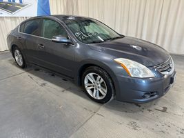 2010 NISSAN Altima