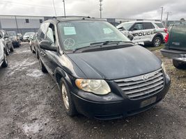2005 Chrysler Town & Country