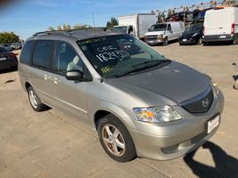 2003 Mazda MPV