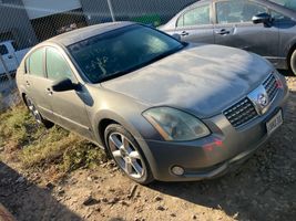 2004 NISSAN MAXIMA
