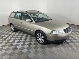 2005 VOLKSWAGEN Passat