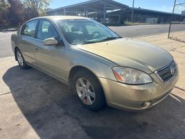 2004 NISSAN Altima