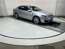 2011 Lincoln MKS