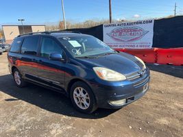 2004 Toyota Sienna