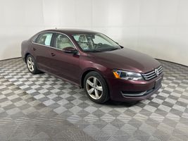 2012 VOLKSWAGEN Passat
