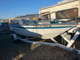 1995 SPECTRA BOATS FISHING BOAT