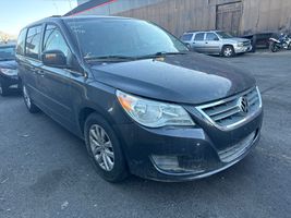 2012 VOLKSWAGEN Routan