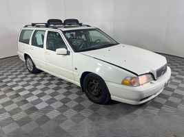 2000 Volvo V70
