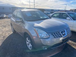 2010 NISSAN Rogue