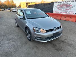 2015 VOLKSWAGEN Golf